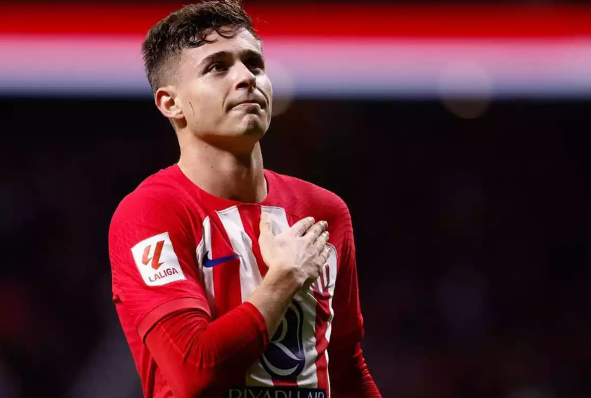 Barcelona alista una ‘bomba’ y su primera venta; jugador espera la llamada de Florentino y las figuras para Mourinho