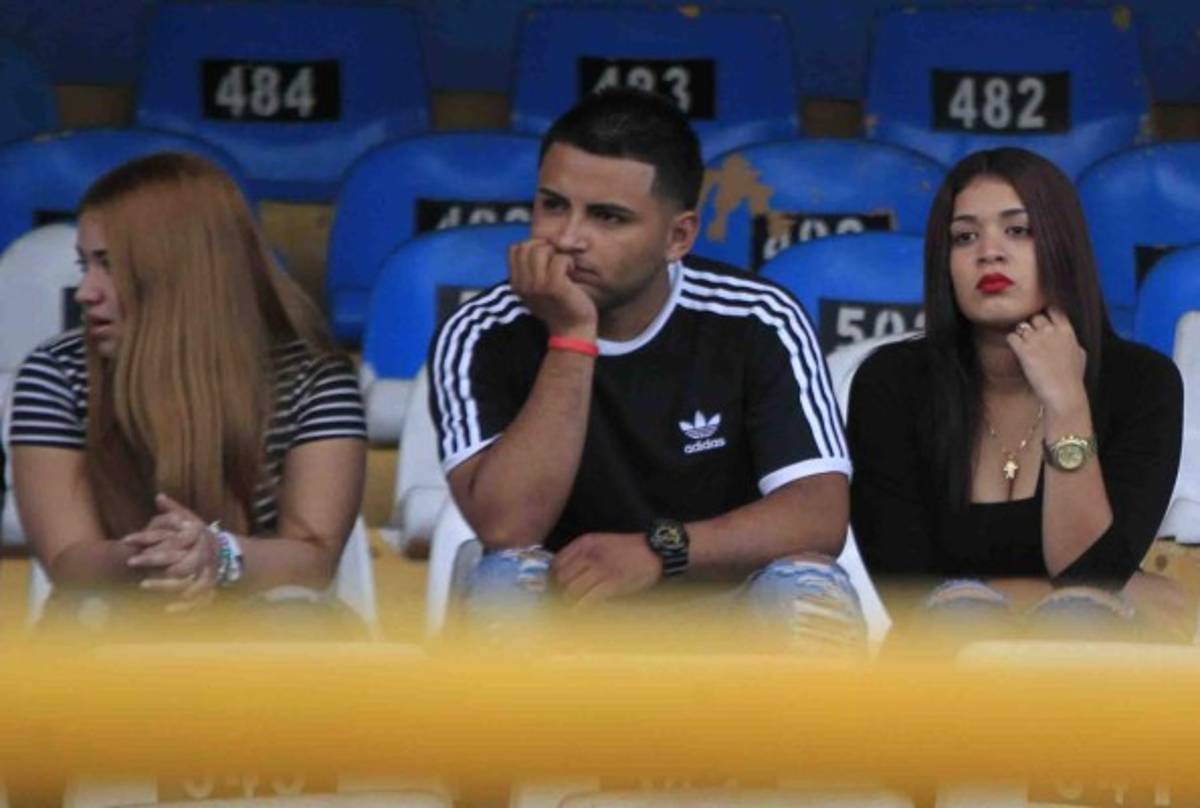 FOTOS: La Miss Honduras entre las bellas chicas que llegaron al Morazán