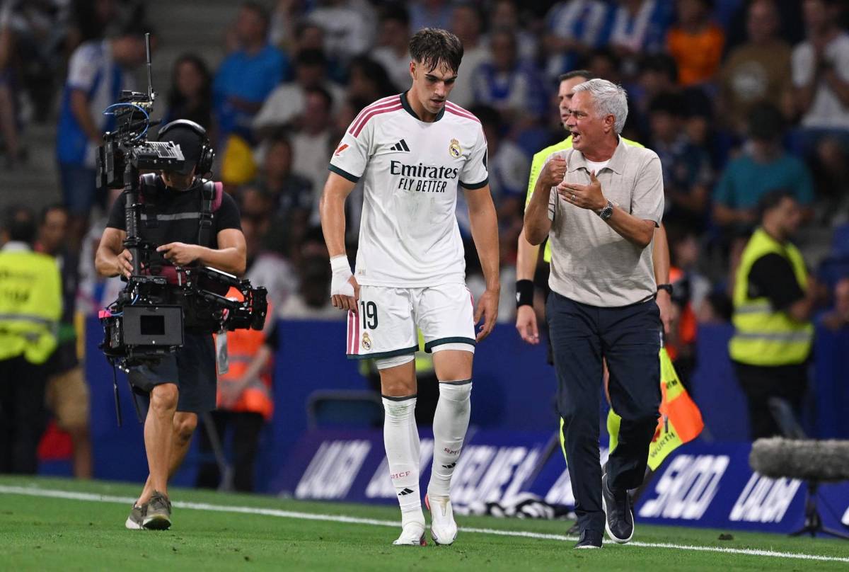 La patada a Vinicius, el penal que pidió Real Madrid y así fue la vuelta de Mourinho