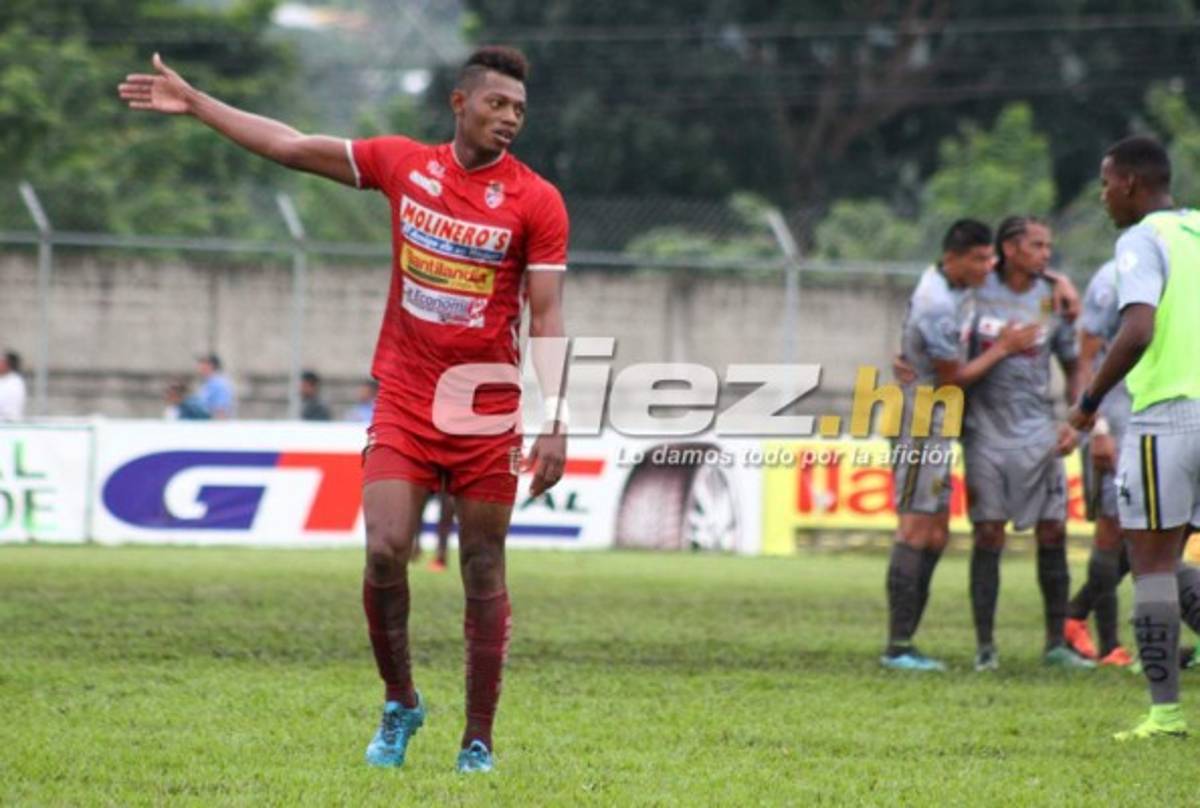 Las curiosas imágenes que dejó el Real Sociedad-Real España en Tocoa