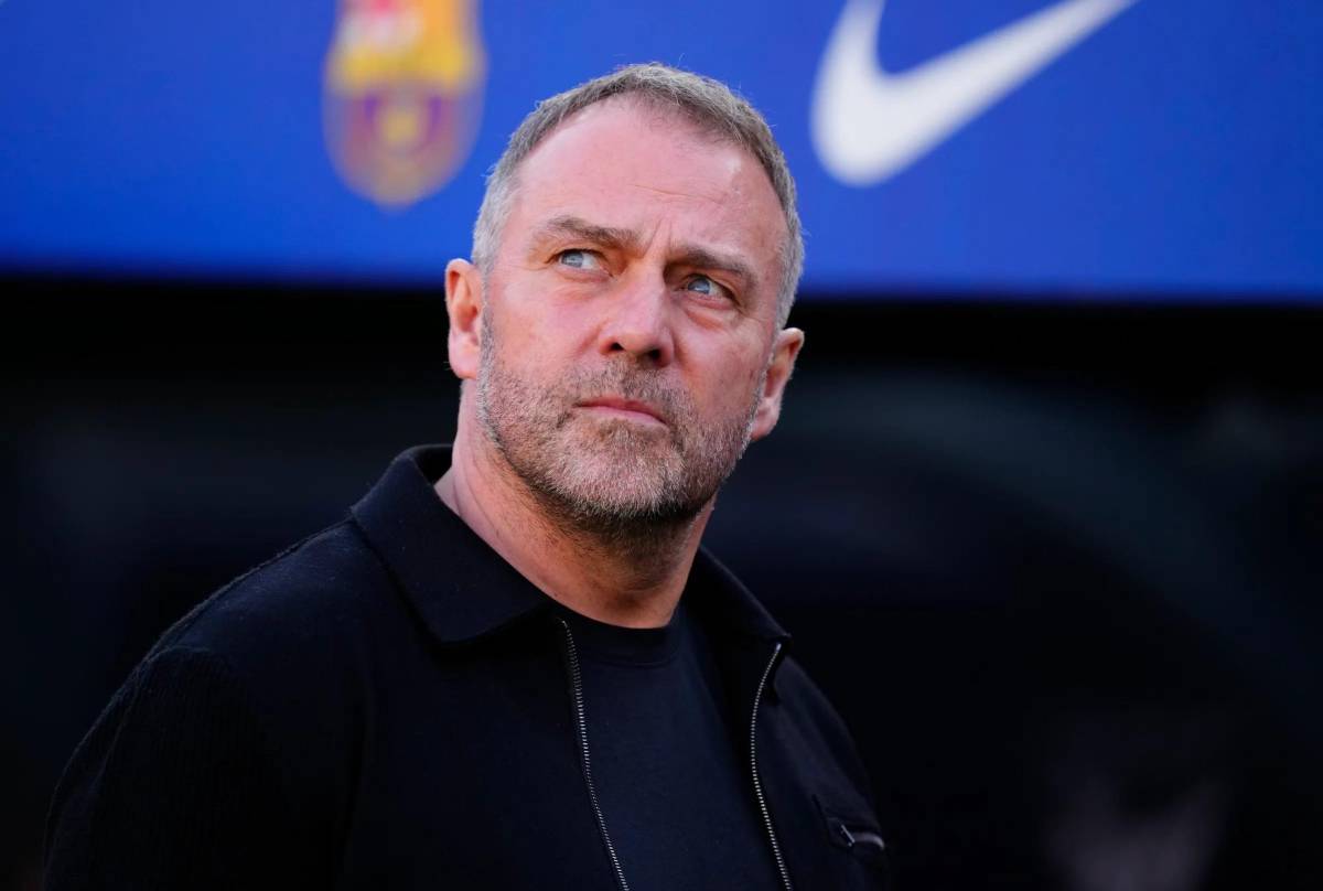Hansi Flick llama a un crack del Real Madrid para que fiche por el Barcelona y Florentino responde con esta exigencia