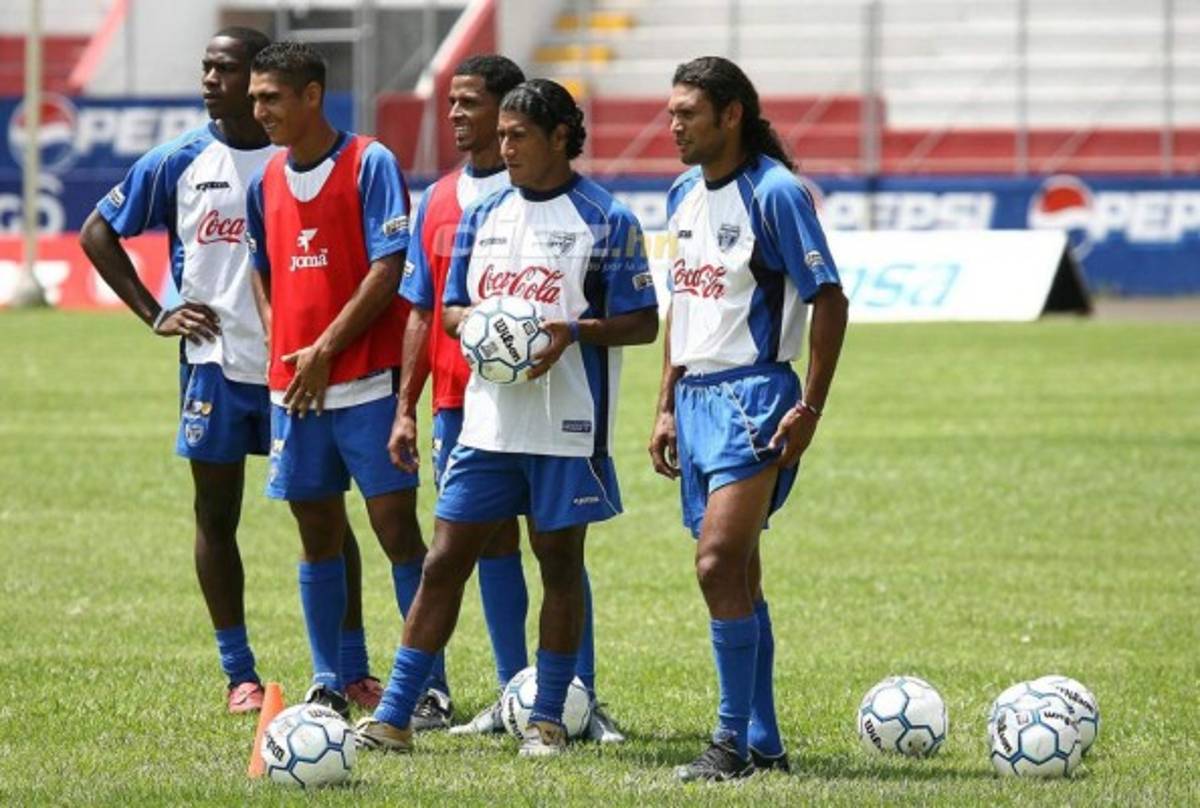 Edy Vásquez: El auto desecho donde murió, su contagioso baile, el llanto desconsolado de Emilio Izaguirre y su título con Motagua