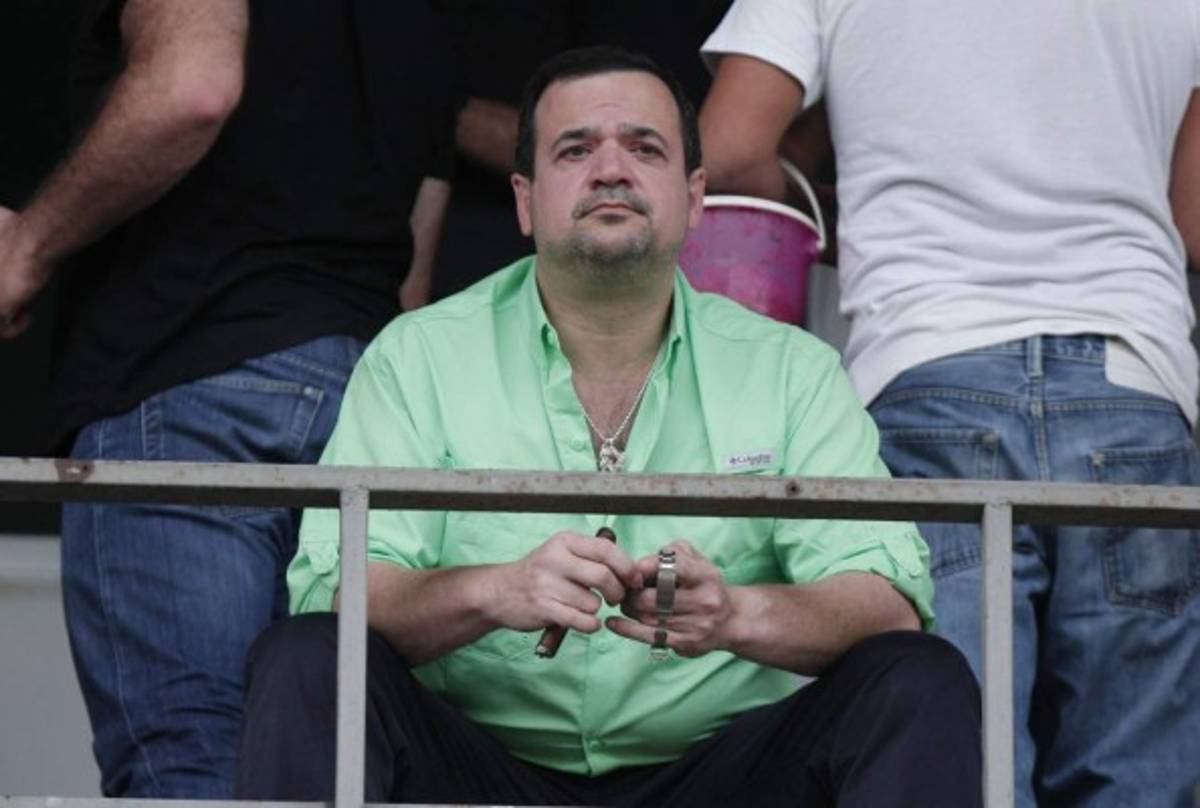 Yankel Rosenthal reaparece tras recobrar la libertad disfrutando vacaciones en México