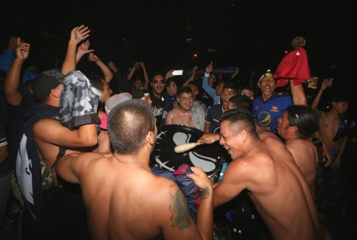 FOTOS: La fiesta de los motagüenses que se tomaron las calles de la capital