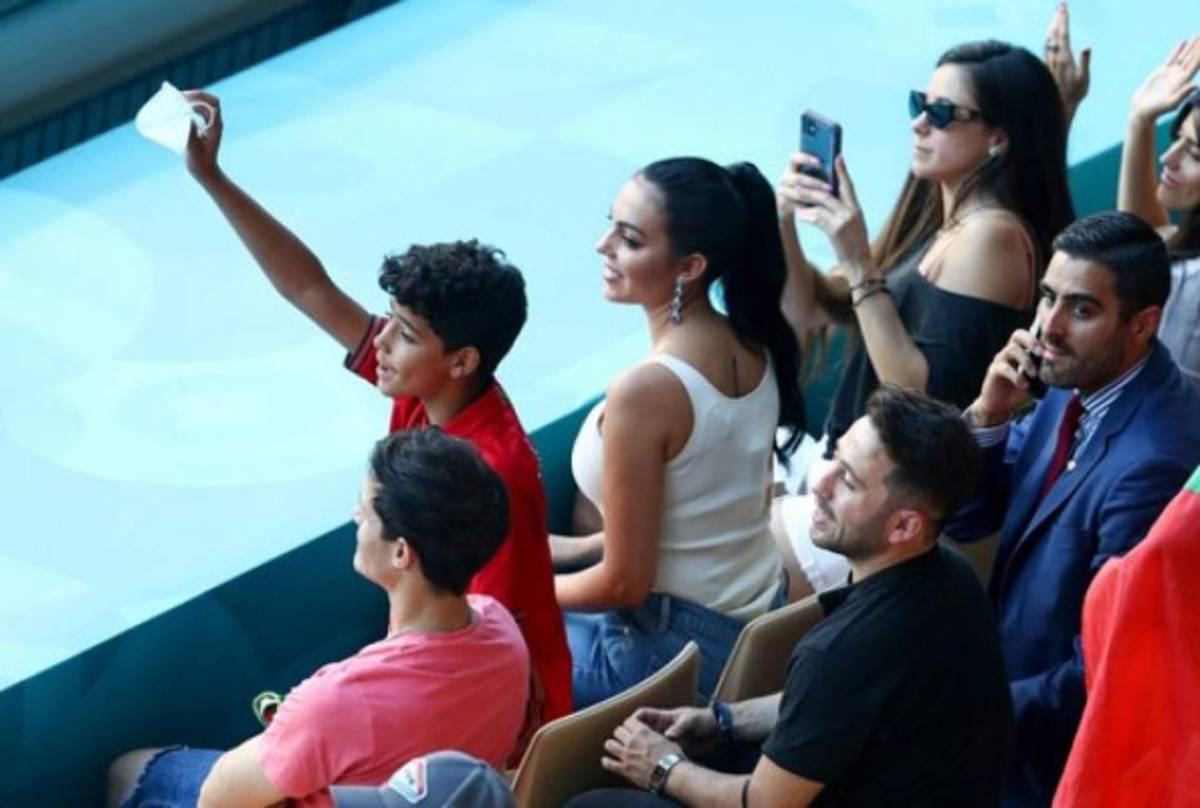 Bellezas: Georgina Rodríguez y sus amigas deslumbran en el estadio durante el Portugal-Bélgica