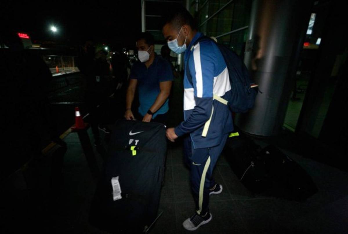 Con toda la artillería: El América de Solari llegó a Honduras y trae a sus figuras para juego ante Olimpia