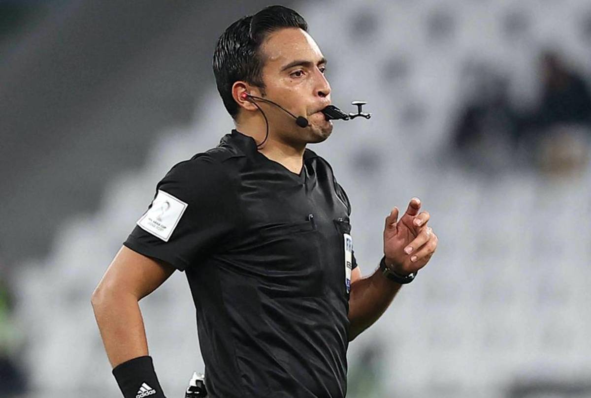 Saíd Martínez será el encargado de pitar la Gran Final del fútbol hondureño Real España vs. Olimpia en el Morazán