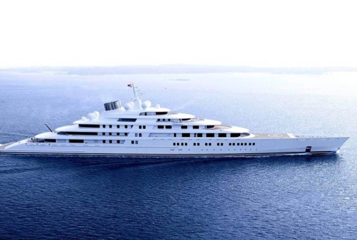 Así es la tremenda vida del jeque con más poder en el fútbol y que amenaza con llevarse a Messi