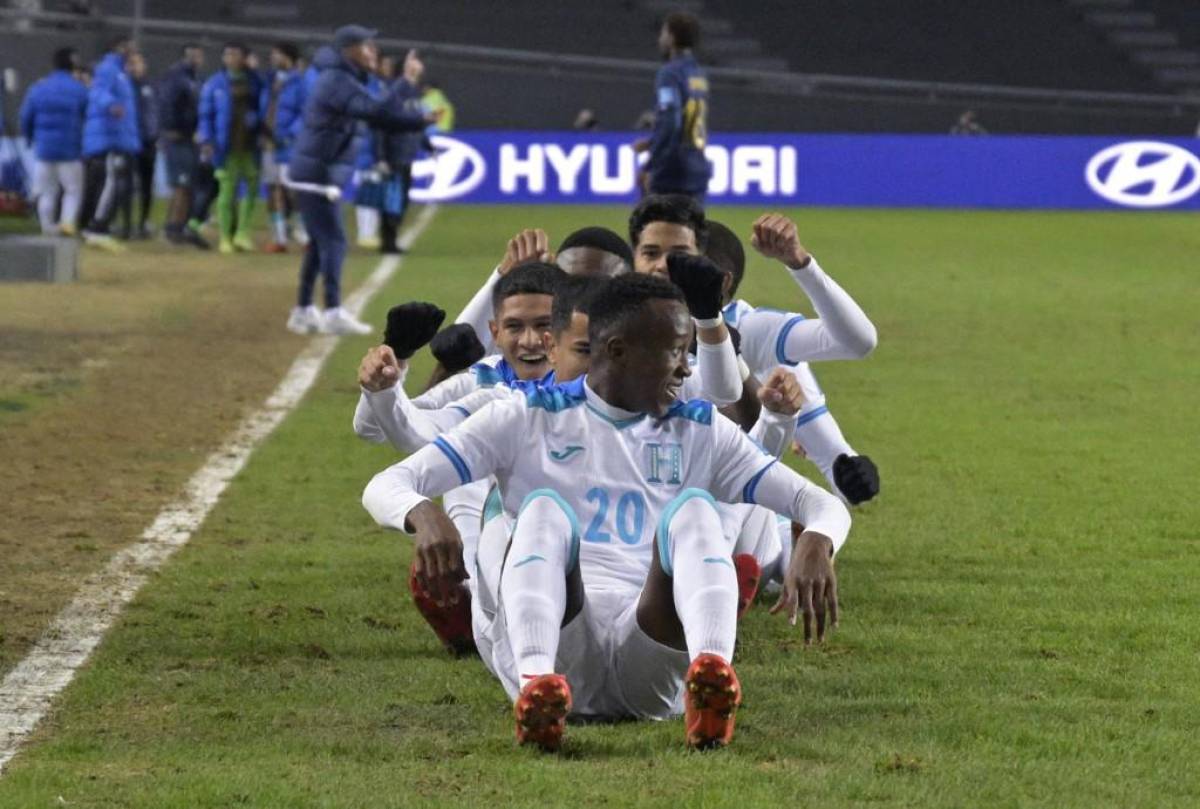 ¡Abatidos! Así quedaron los jugadores de Honduras y Francia tras dura eliminación en el Mundial Sub-20 de Argentina