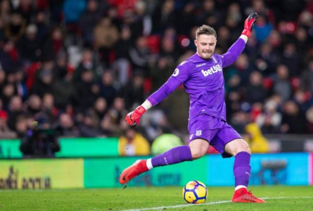 Los futbolistas con los pies más grandes en el mundo: Lo de Lukaku es increíble