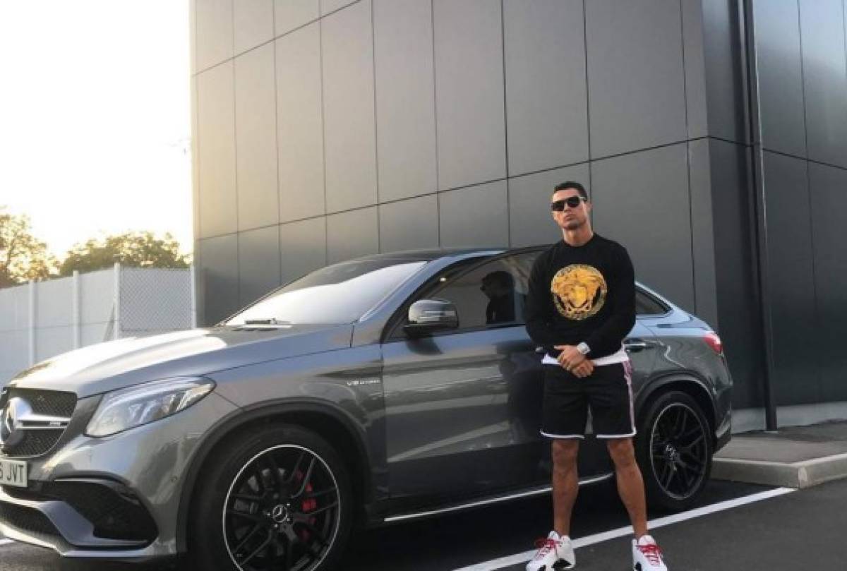 ¡180 mil dólares! Así es el espectacular auto que Georgina le regaló a Cristiano Ronaldo