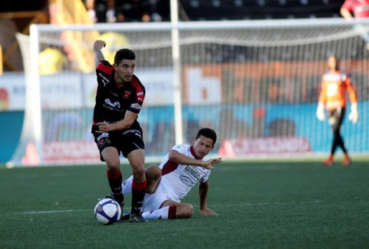 RUMORES Y FICHAJES: Locura por fichar a Messi; Alajuelense hace barrida