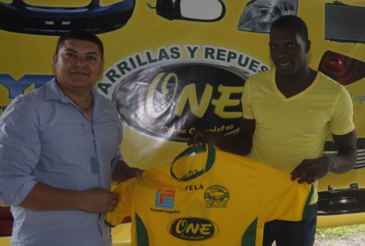 Parrillas One presenta a Javier Estupiñán