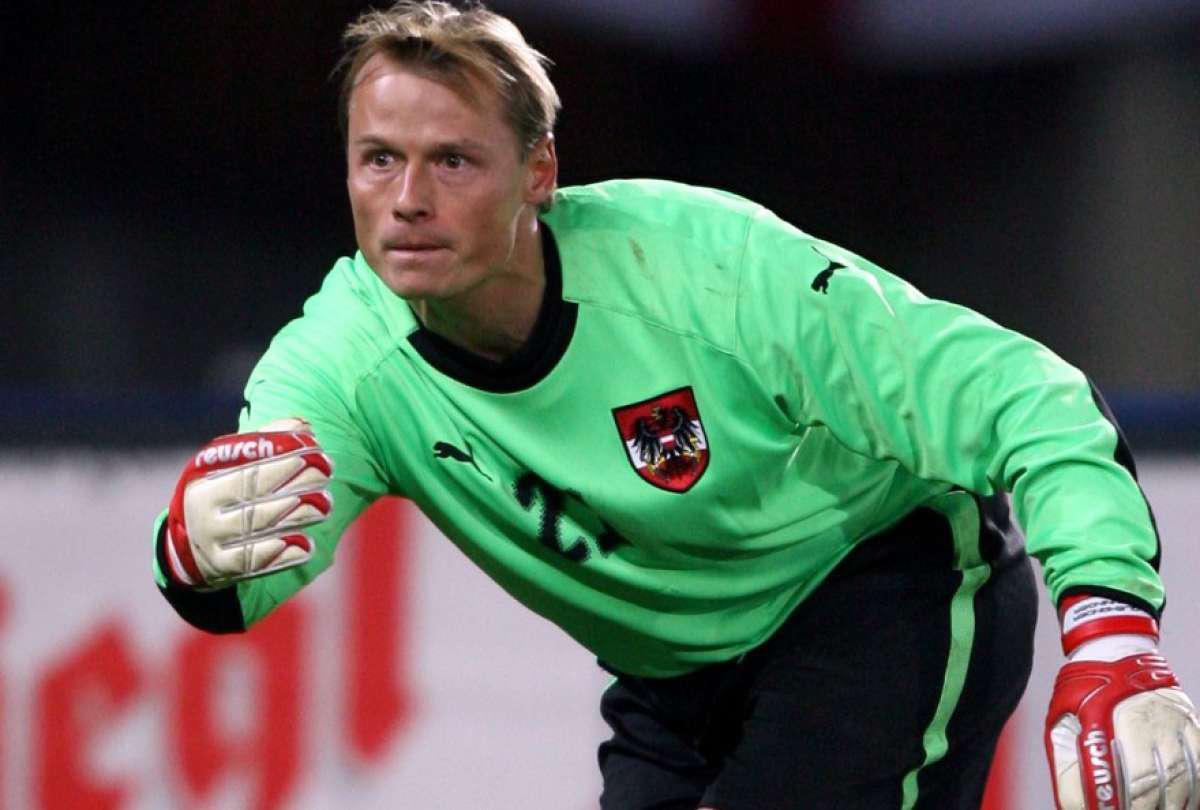 ¡Así quedó el auto! La sensible muerte de futbolista que chocó contra un tren: jugó en Juventus y Buffon le deja duro mensaje