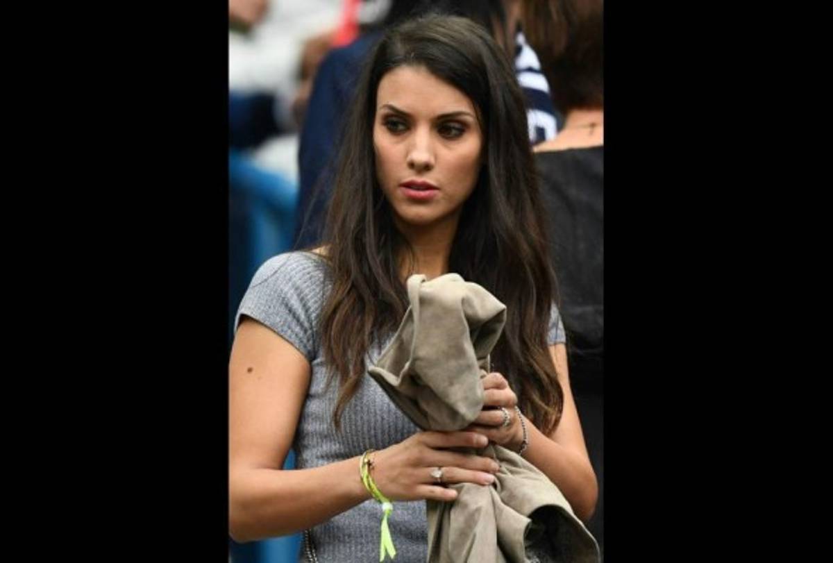 Las bellas esposas de los jugadores de Francia también brillaron en cuartos de final