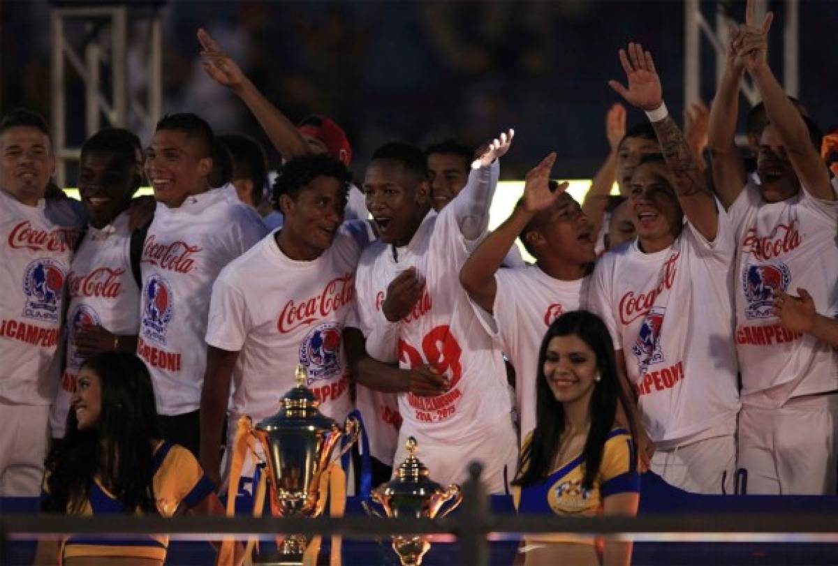 ¡Olimpia celebra su copa 29 de la Liga Nacional.