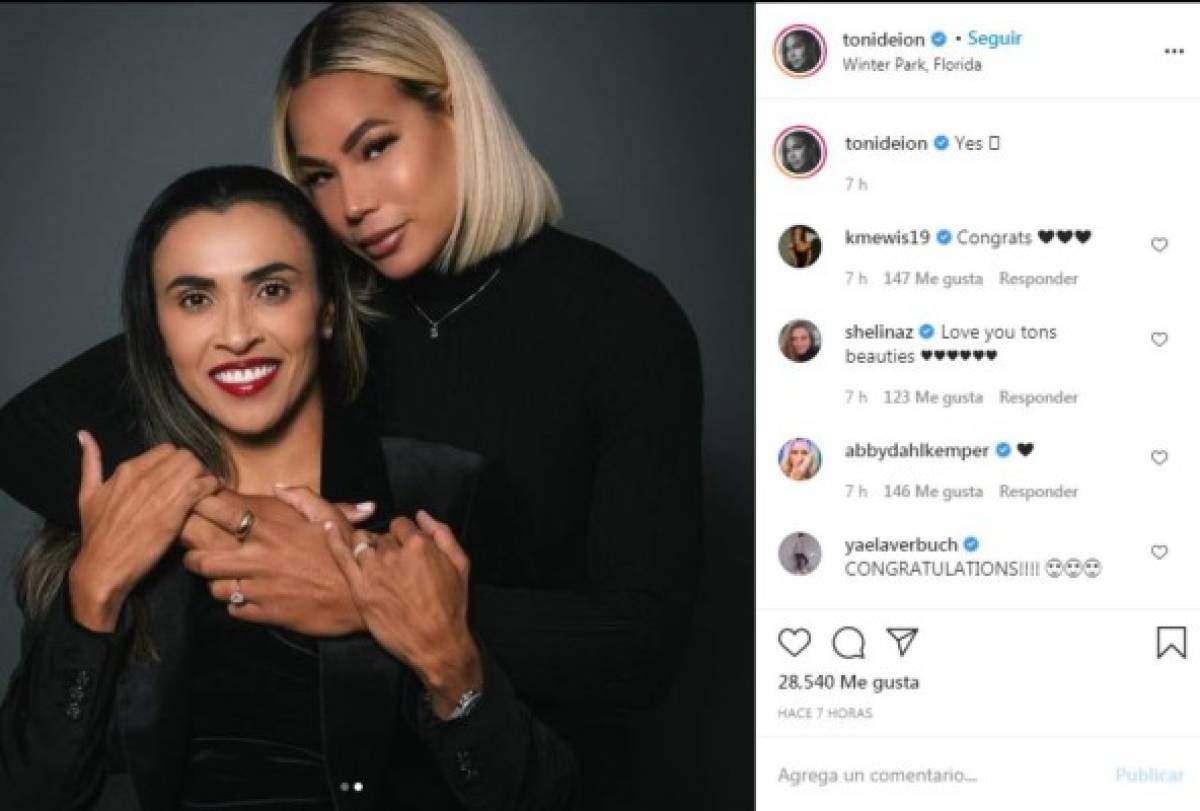 ¿Quién es? La futbolista brasileña Marta anuncia su boda con una compañera de equipo