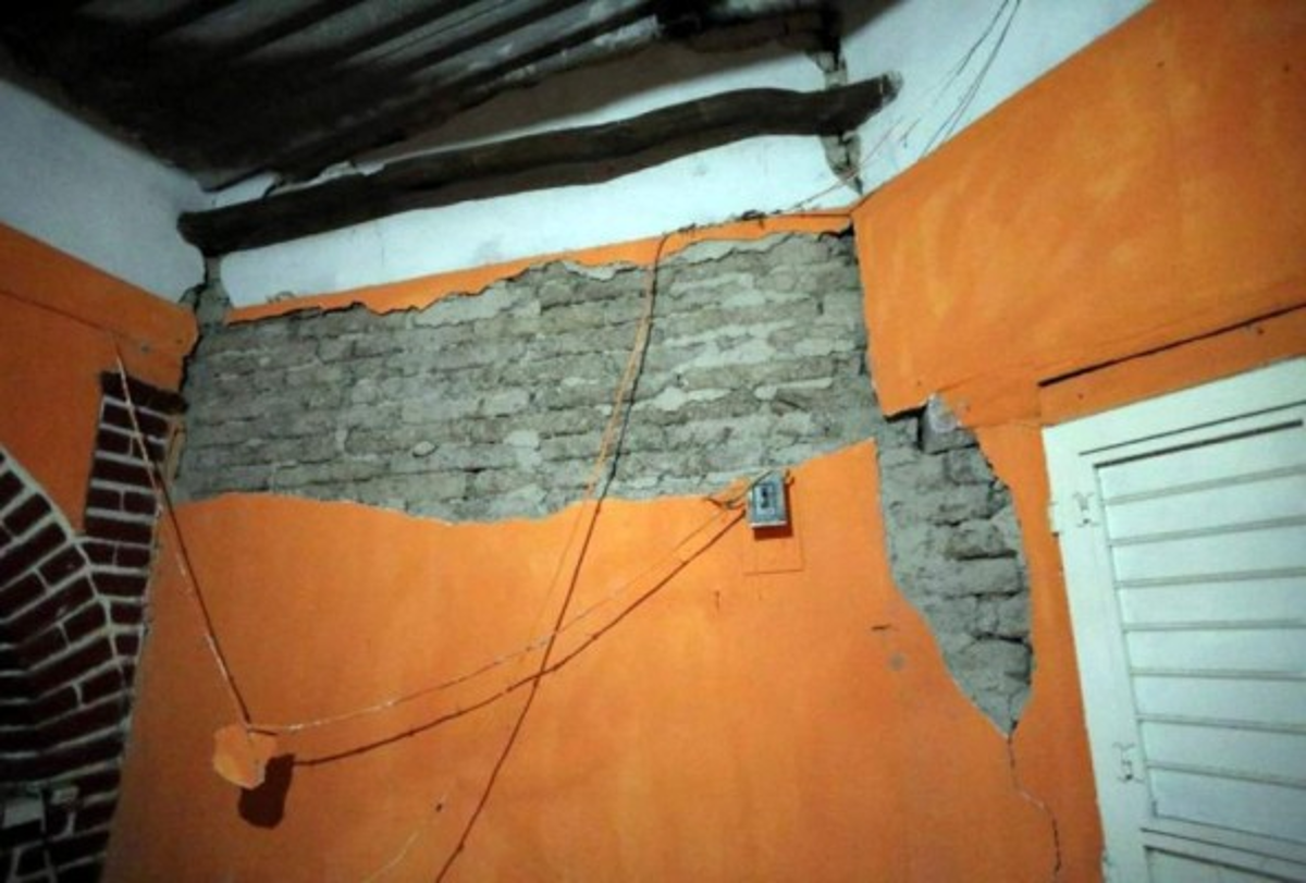 Terror, destrozos y una decena de muertos provoca fuerte sismo del jueves