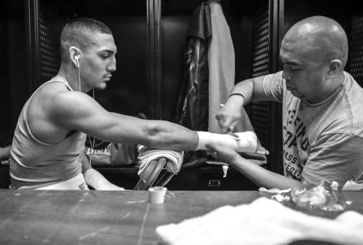 EN FOTOS: Así noqueó Teófimo López a Diego Magdaleno