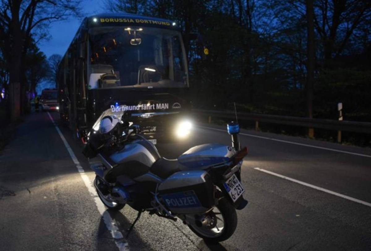 Así quedó el autobús del Borussia Dortmund tras la explosión