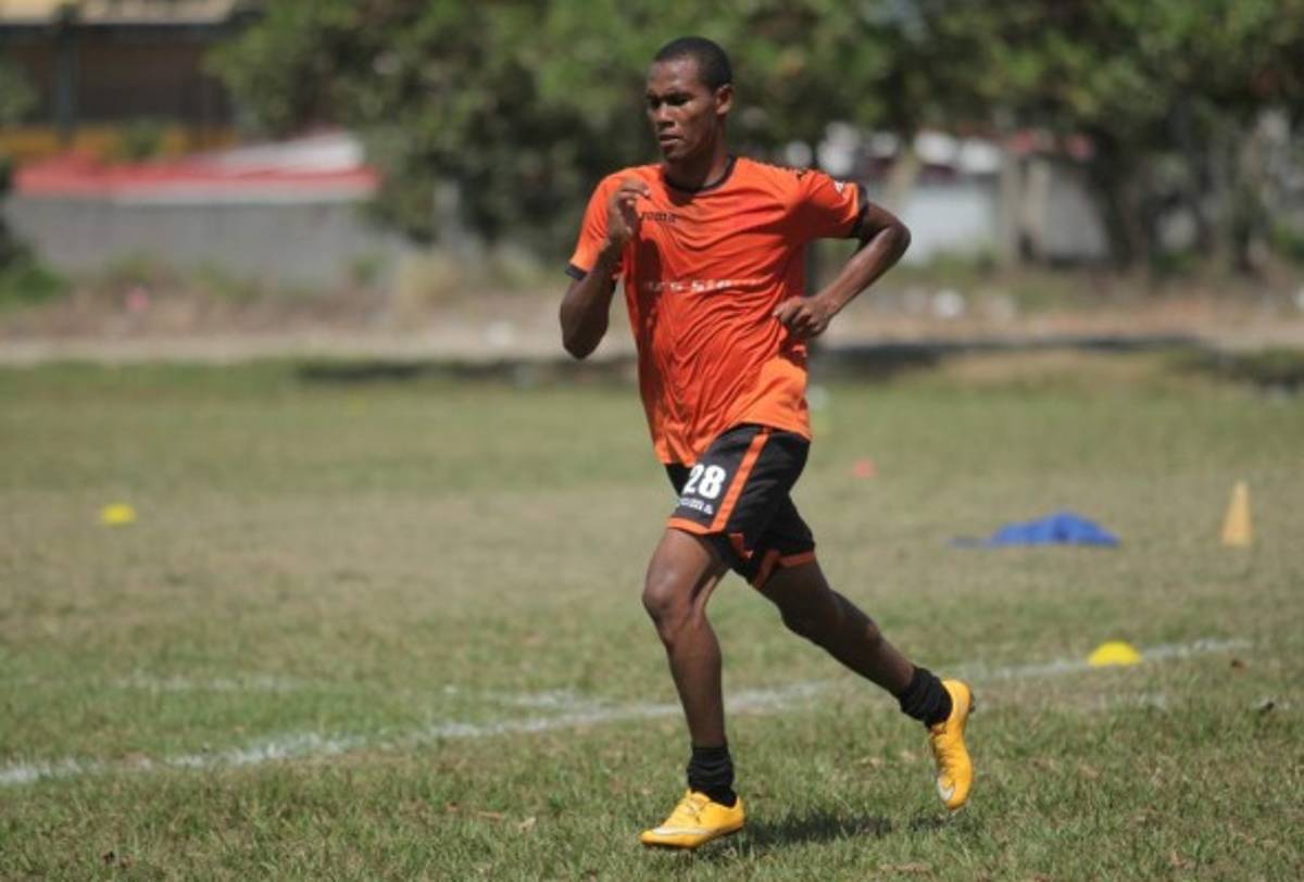 RUMORES/FICHAJES: Real España confirma dos altas y Olimpia presta jugador