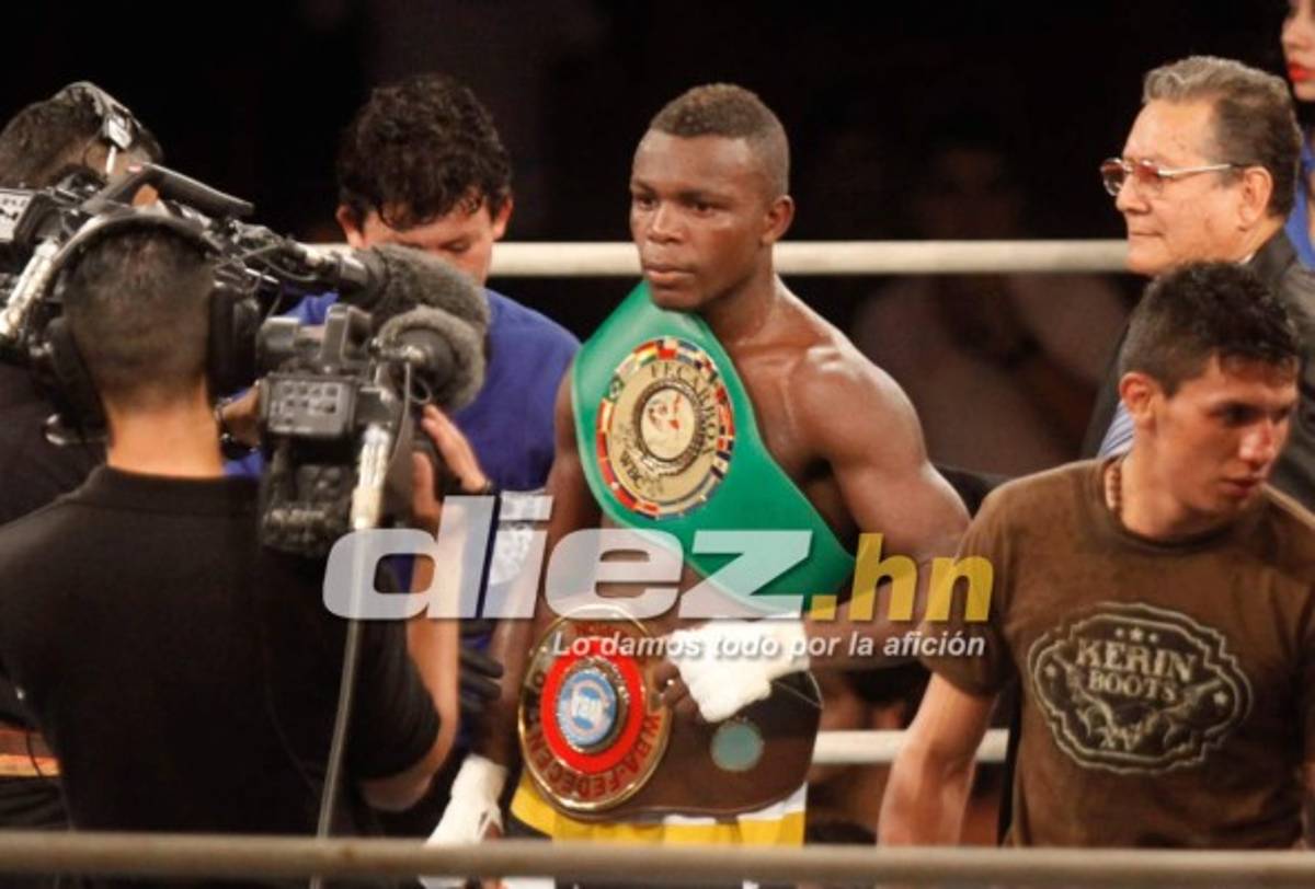 La mejores imágenes de la pelea etre el Escorpión Ruiz vs 'Veneno” Domínguez