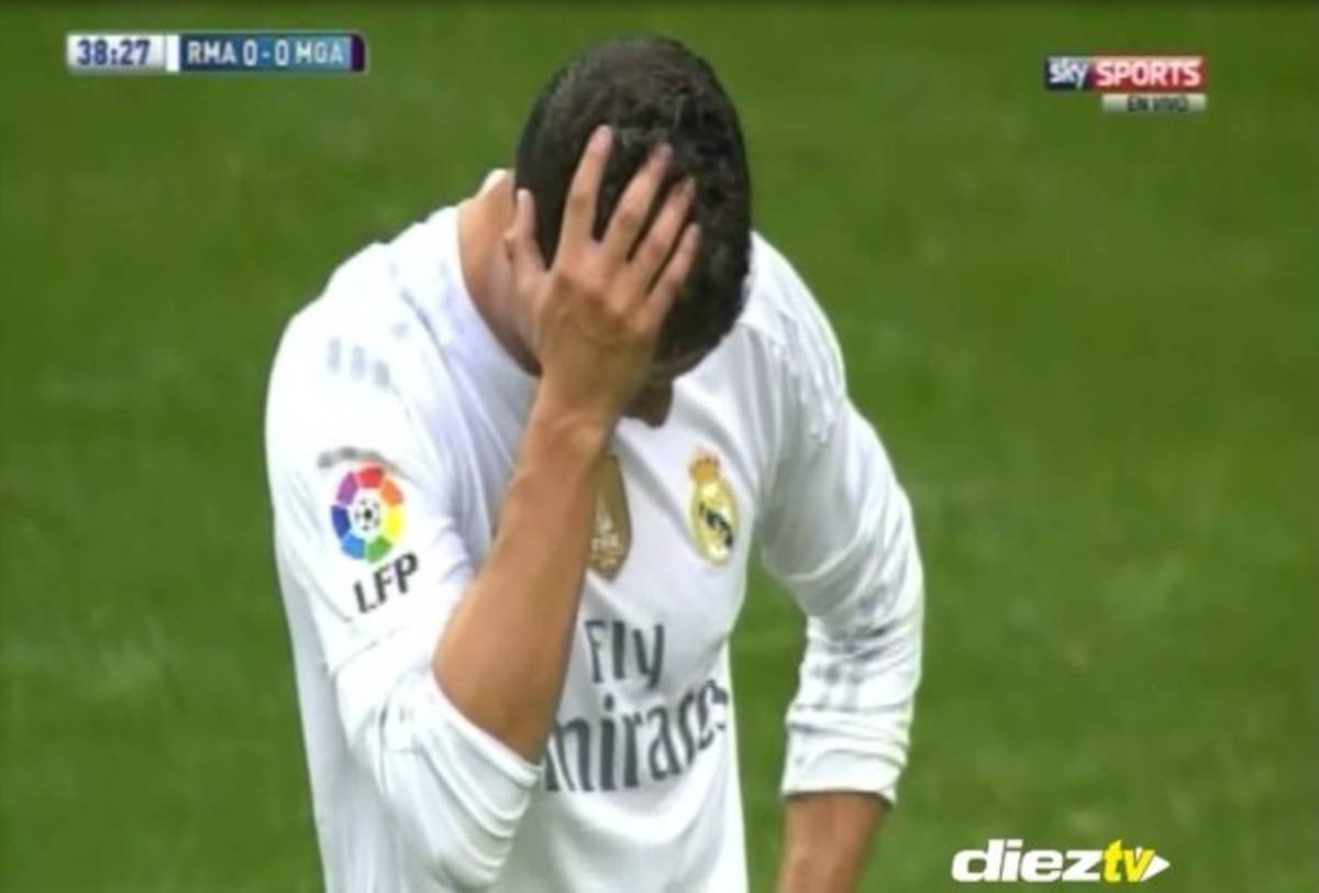 VIDEO: El temible impacto de Cristiano con el balón que lo dejó mareado