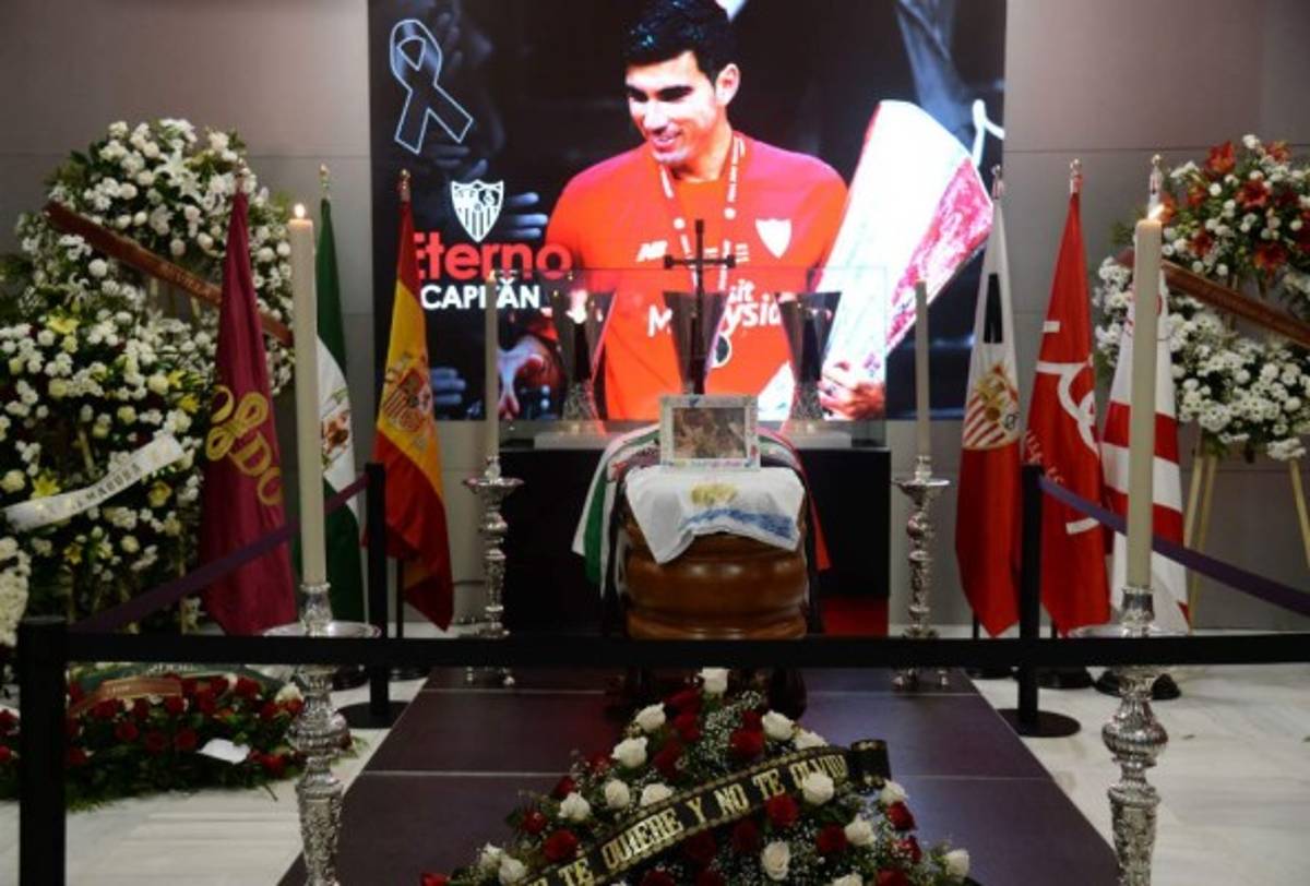 El último adiós: Llanto y dolor en el funeral de José Antonio 'La Perla' Reyes