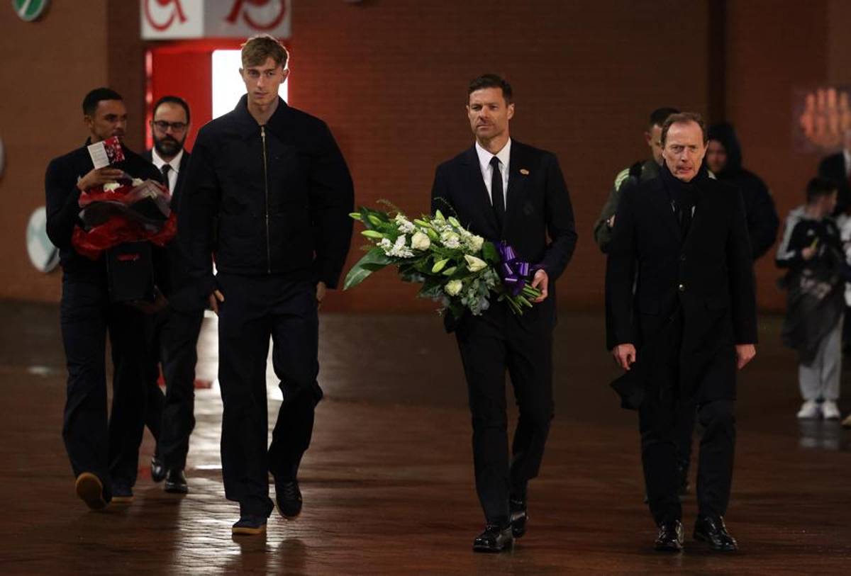 Real Madrid visitó el altar de Diogo Jota en Anfield y la carta de Alexander-Arnold: Te echo de menos compañero...