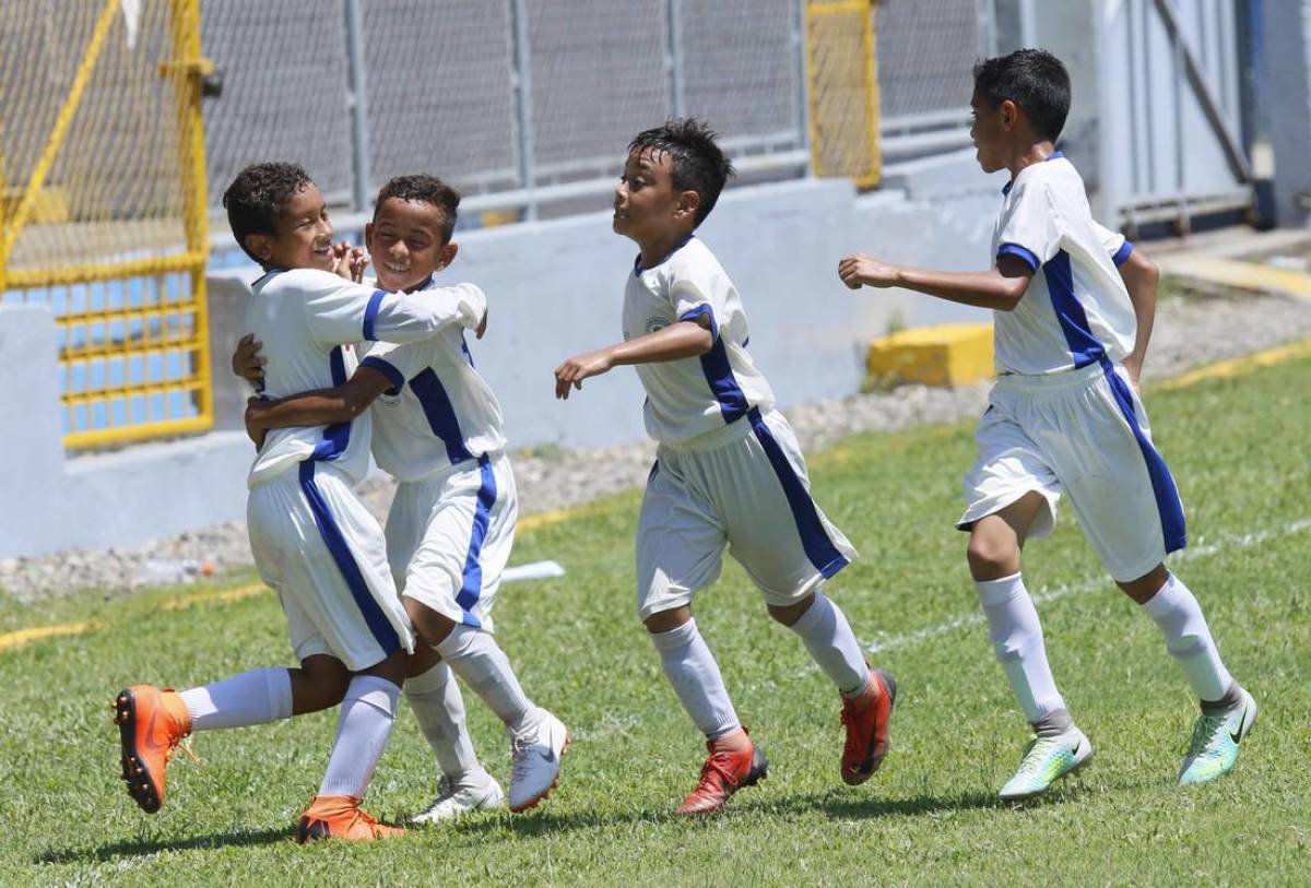 El blog de Gaspar Vallecillo: “Modelo de juego para el fútbol de Selecciones que repercuta en la Mayor”