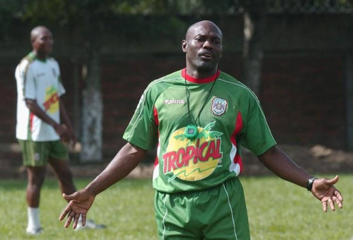 Los mejores 11 futbolistas en la historia de Marathón, según Rolando Peña