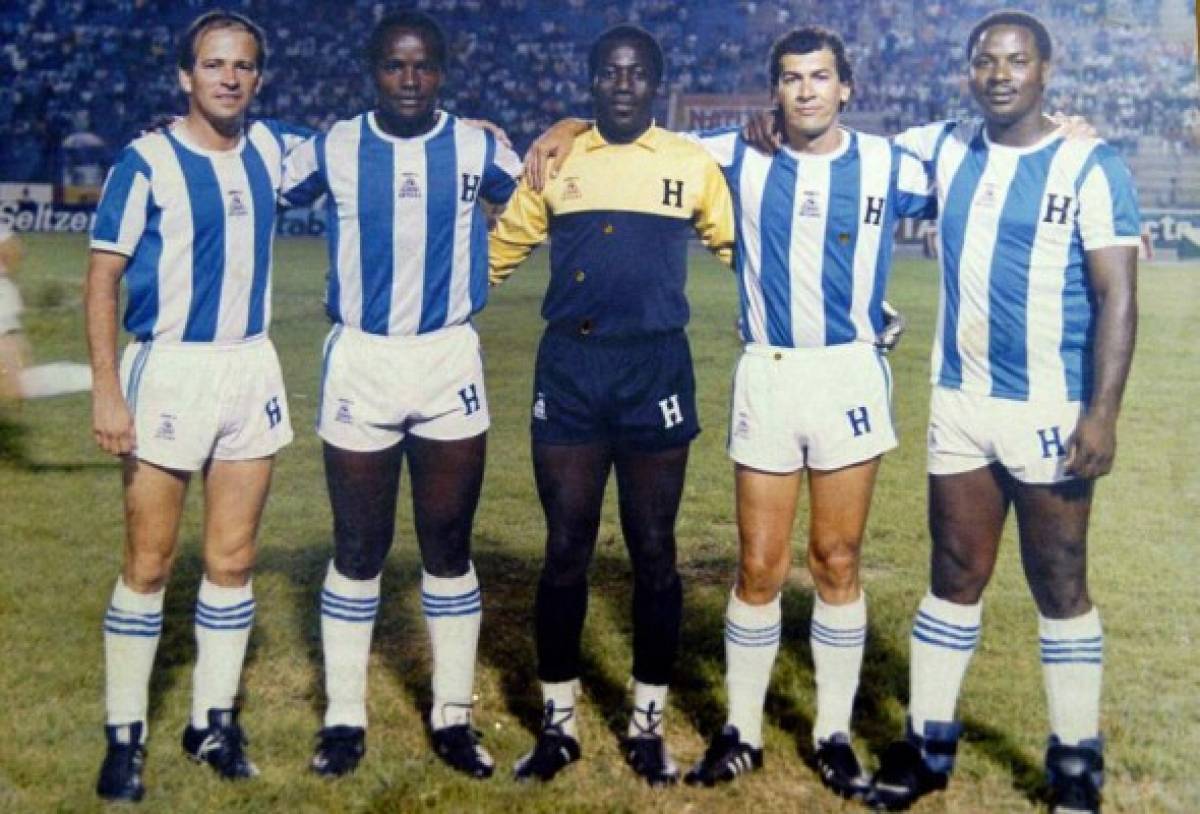 Las camisetas que ha vestido la selección de Honduras en su historia