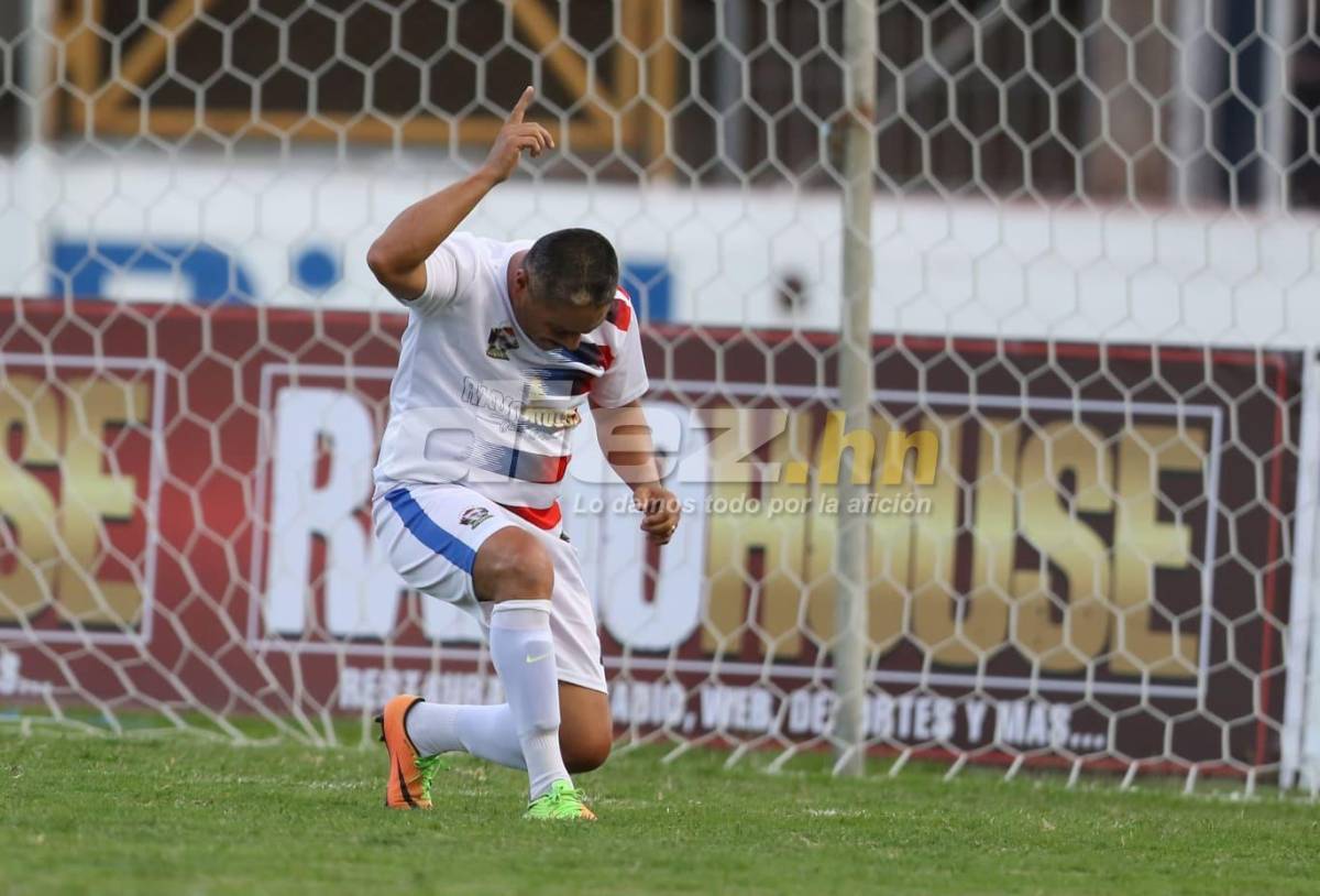 ¡No pierden el toque! Así lucen los exjugadores de Olimpia y Motagua que disfrutaron en un partido benéfico en Tegucigalpa