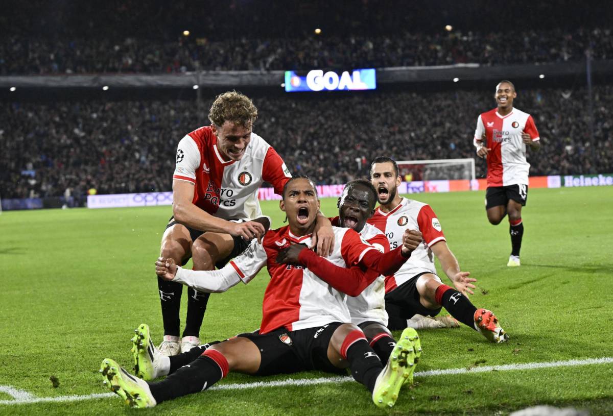 Los goles fueron del Feyenoord fueron de Calvin Stengs al 45+2’ y Alireza Jahanbakhsh al 76’.