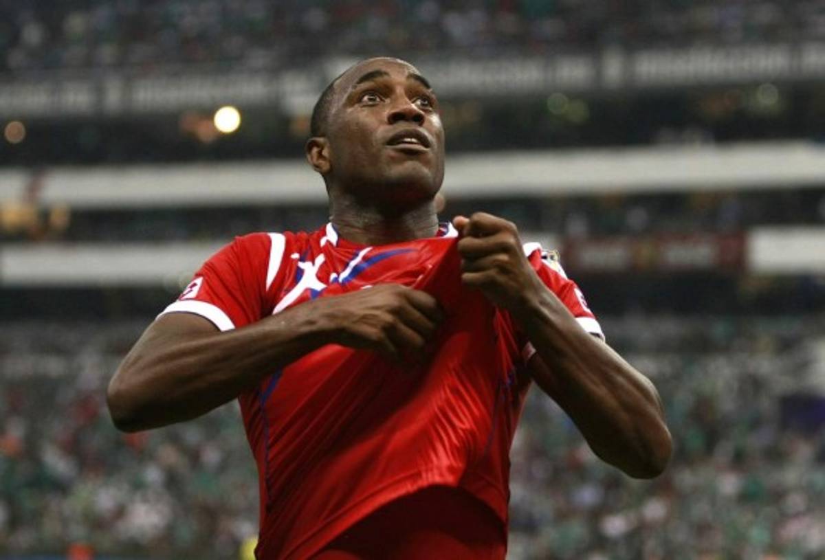 Carlos Pavón entre los máximos goleadores hispanos en Selecciones