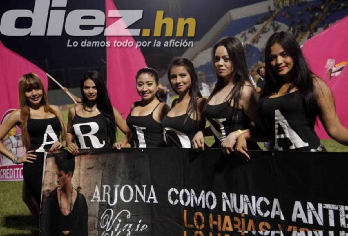 Las mejores imágenes de ambiente Real España-Olimpia.