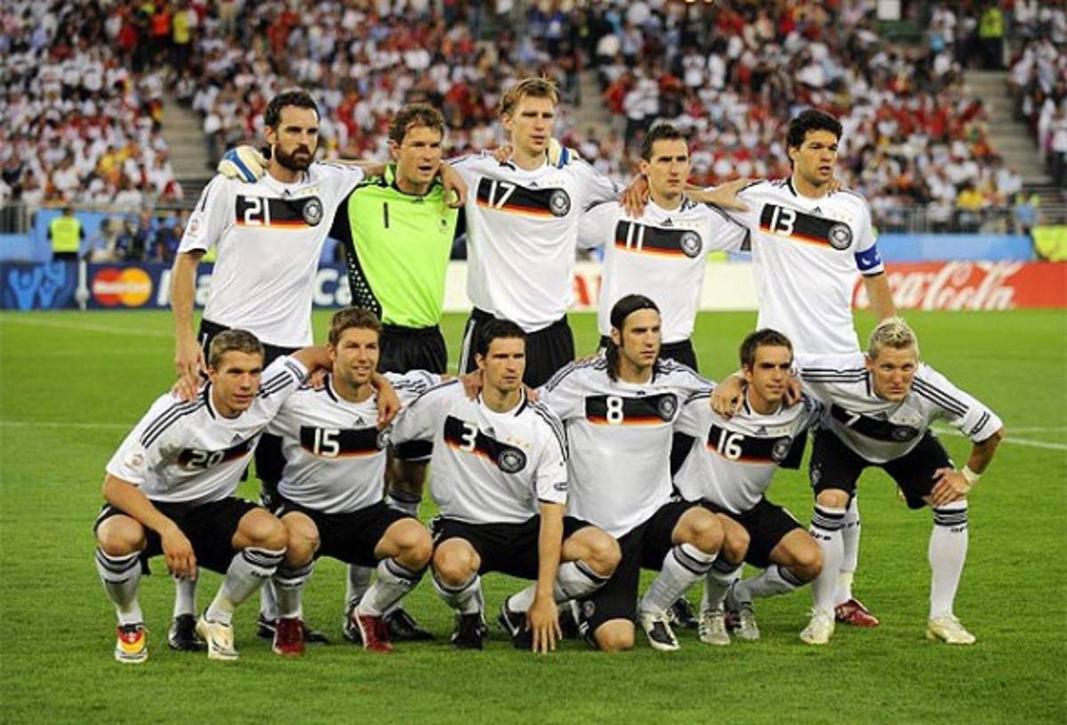 ¿Qué fue del único futbolista de élite que se ha declarado públicamente homosexual?