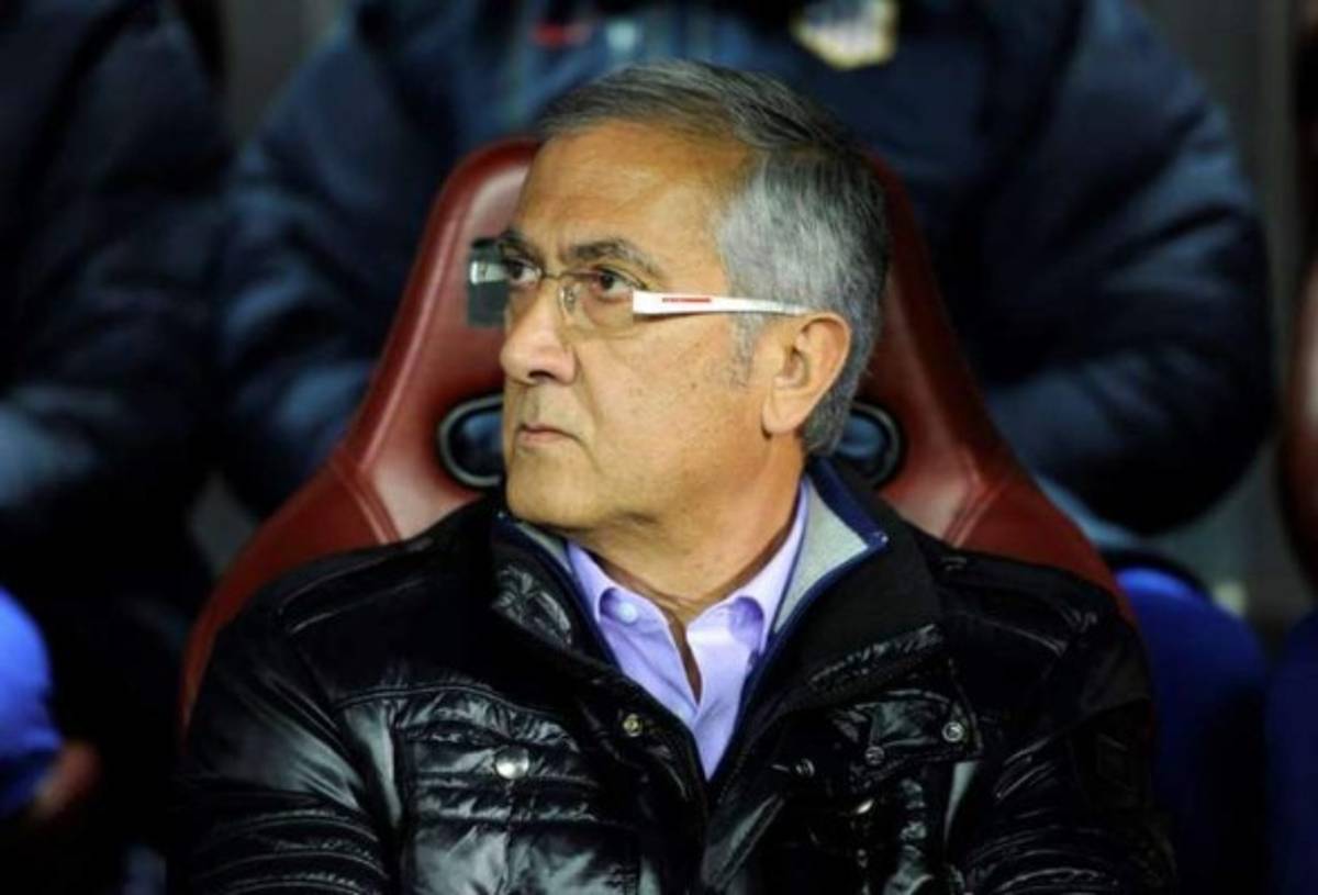 Las cláusulas de los futbolistas al descubierto: Fiestas, no viajar en avión y una playa privada