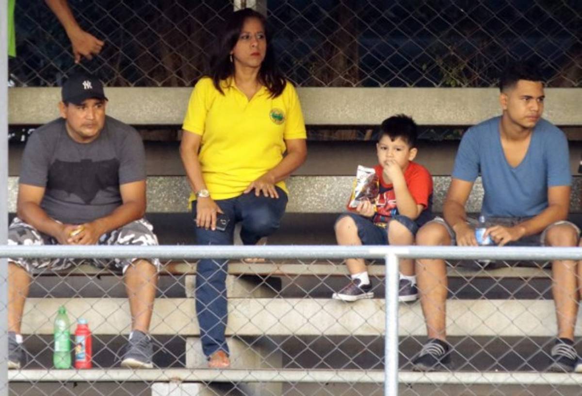EN FOTOS: ¡Así se vive el Ascenso en el fútbol de Honduras!