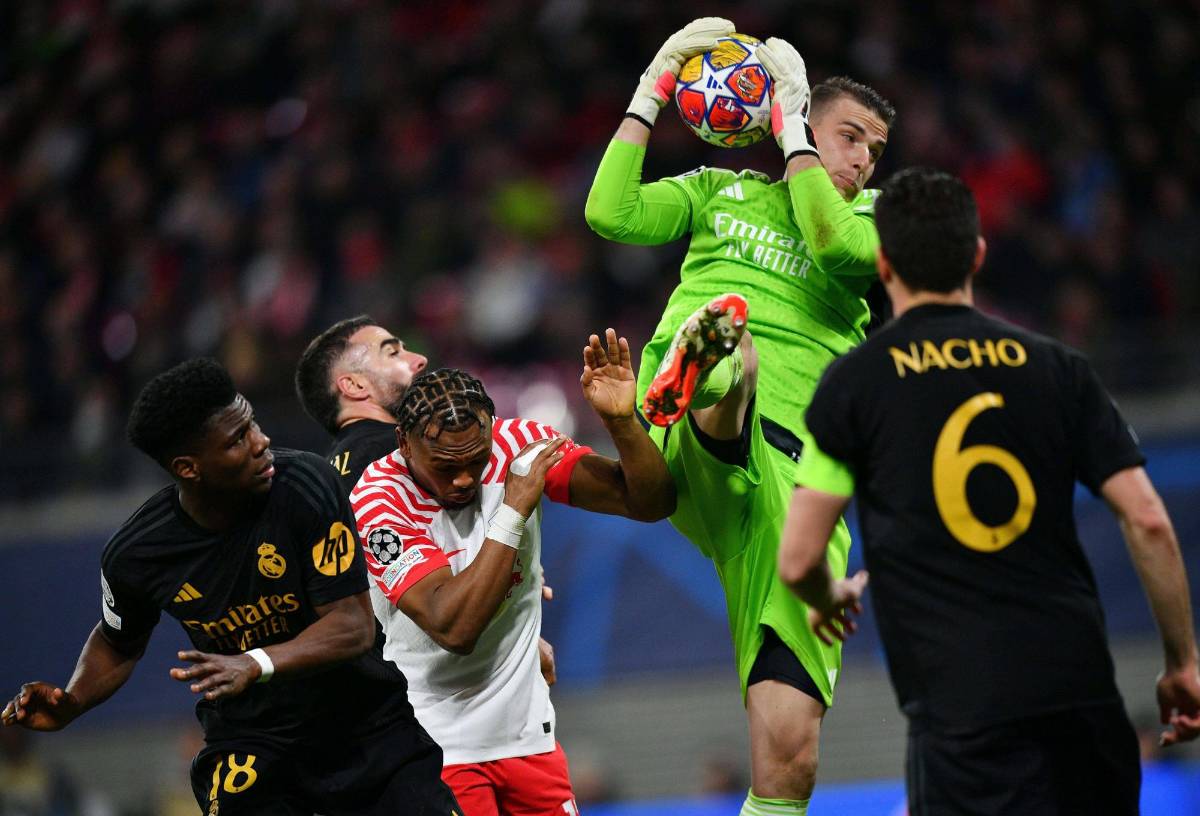 Ancelotti sorprende y acaba con las dudas: ¡el 11 titular que Real Madrid usará ante el City en la Champions League!