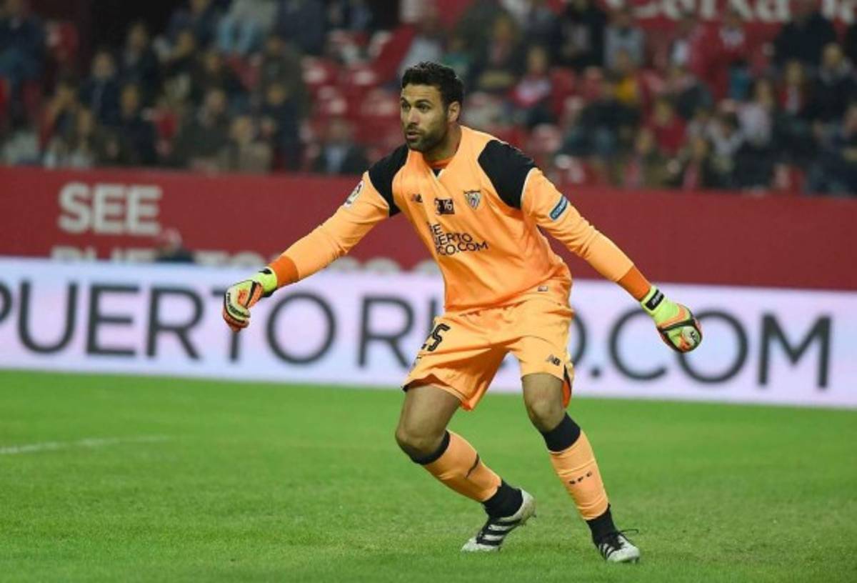 ¡BOMBAZOS! Jonathan Rubio cambia club en Europa y Rooney sería el mejor pagado