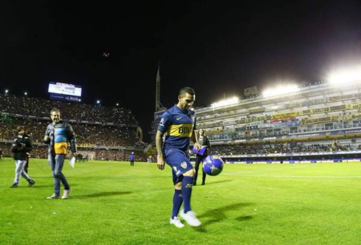La 'Bombonera' explotó de alegría con Carlos Tévez