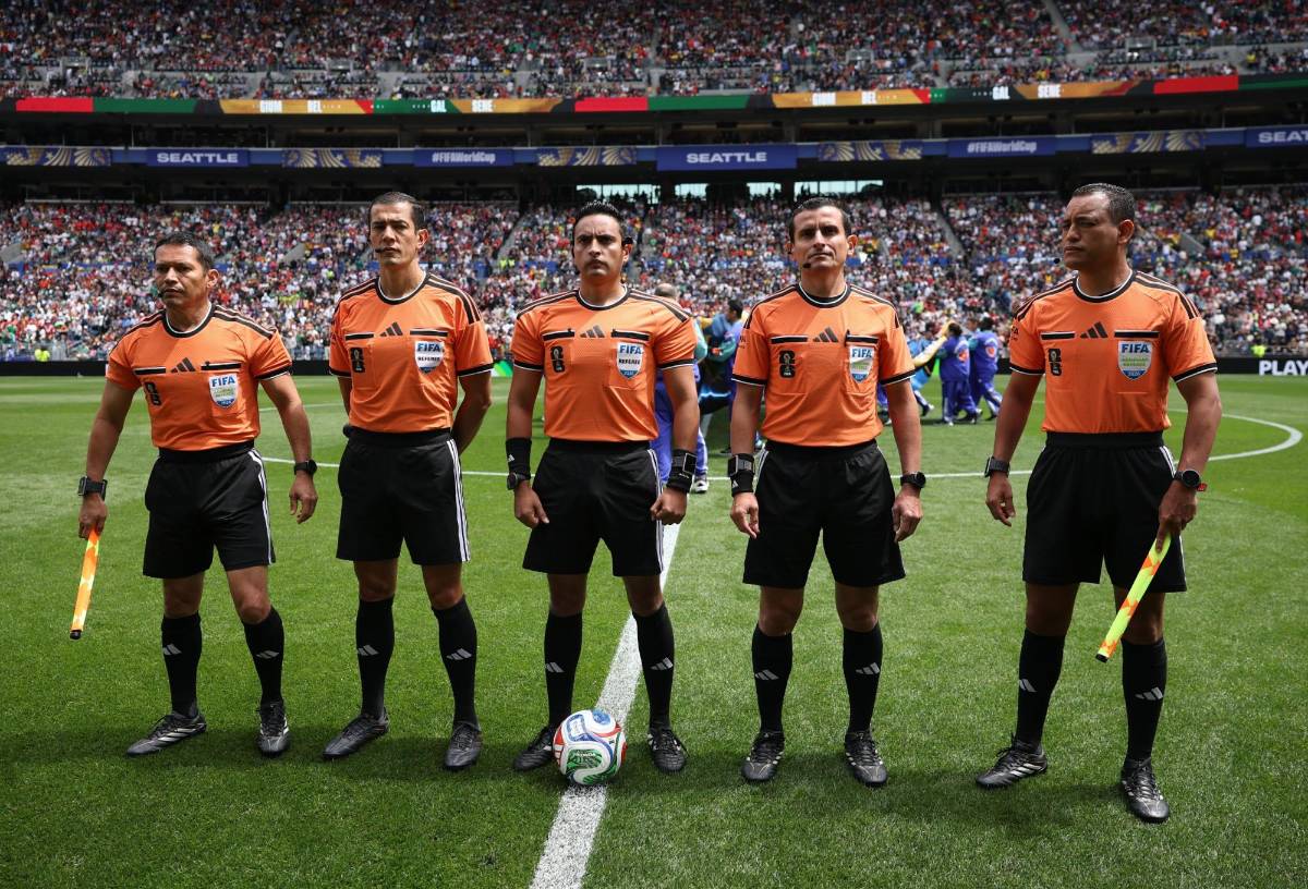 Las polémicas que señalan a Saíd Martínez en la histórica remontada de Bélgica ante Senegal