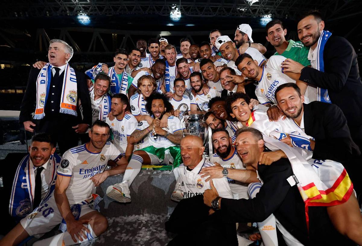 Las otras imágenes del festejo del Real Madrid: Homenaje brutal a Marcelo e Isco y la sorpresa que se llevó Bale