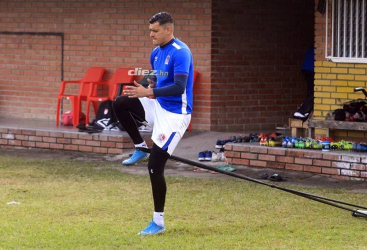 Las primeras imágenes de Yustin Arboleda sudando la camisa del Olimpia en Tegucigalpa