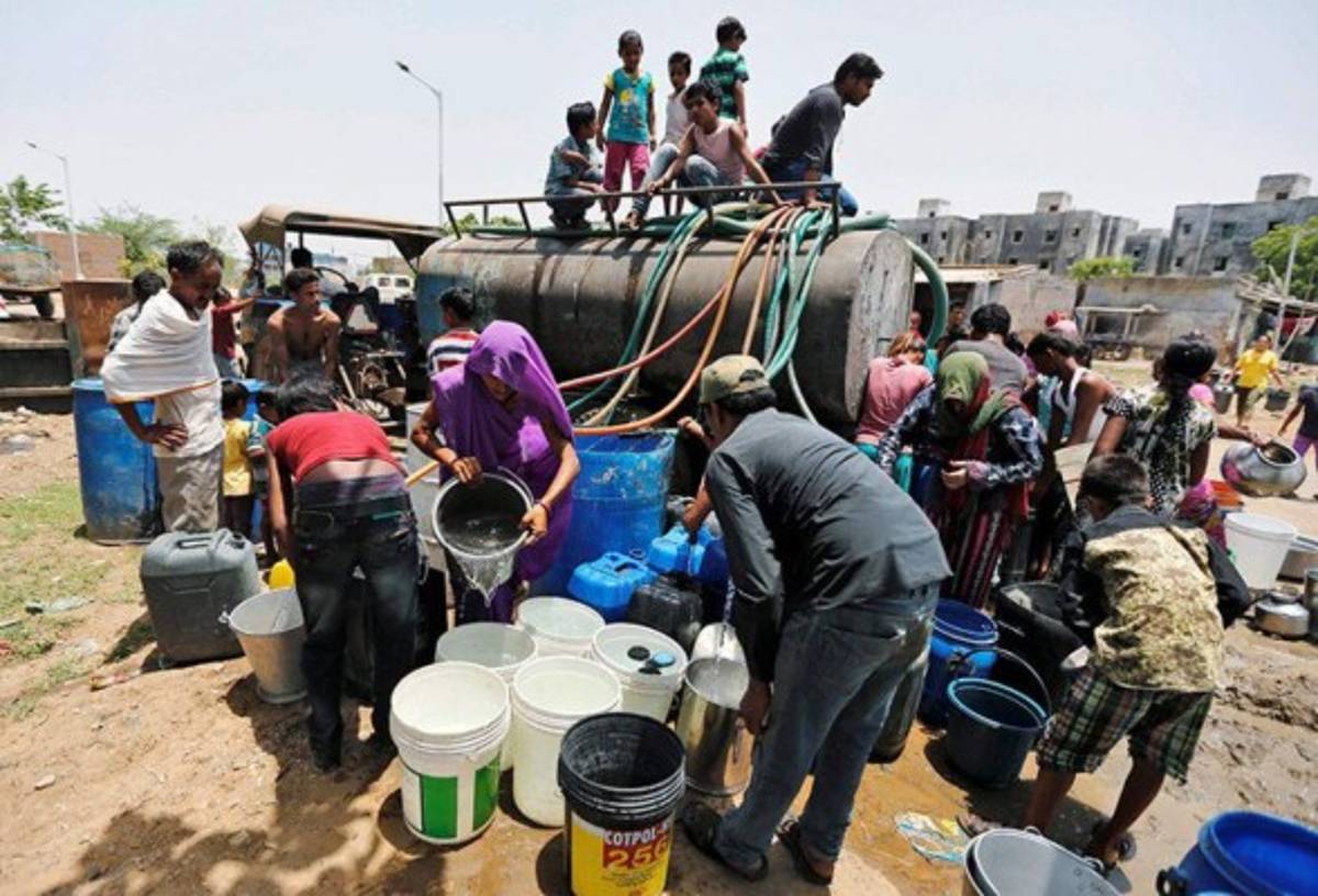 Impactante: Las imágenes de la ola de calor que azota a Kuwait; ¡63 grados centígrados!
