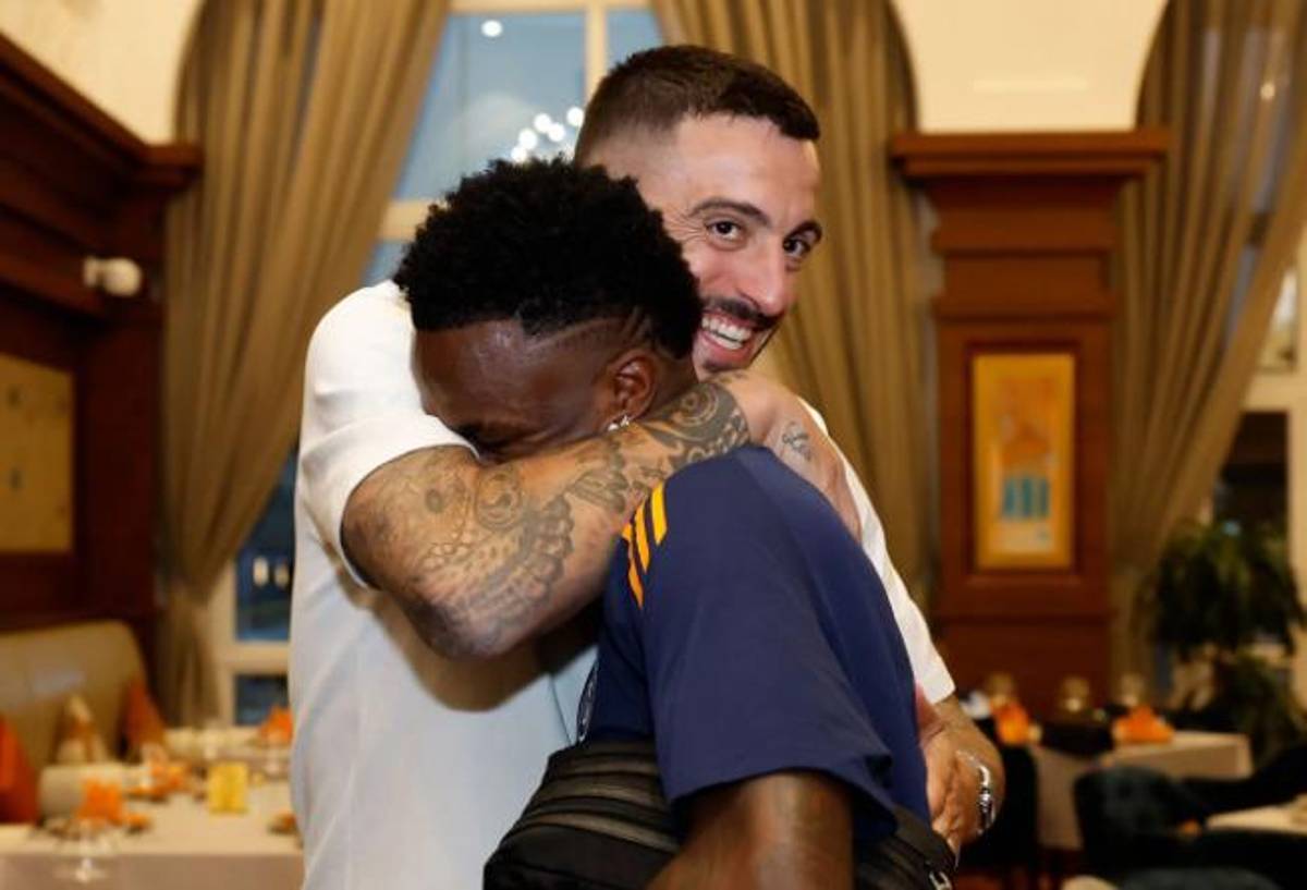 Emotivo reencuentro: el héroe de la última Champions visitó al Real Madrid antes de la final contra Pachuca en Qatar