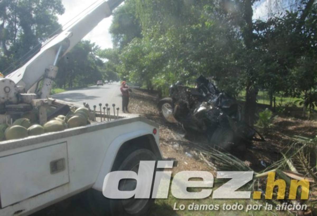 FOTOS: ¡Impactante! Así quedó el auto en el que se accidentó Jhon Paul Suazo