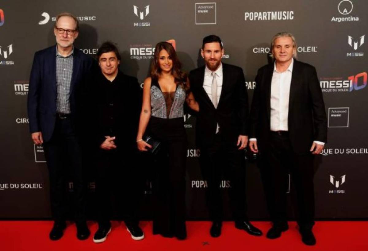 Fotos: Antonella Roccuzzo levanta suspiros en la gran noche de Messi