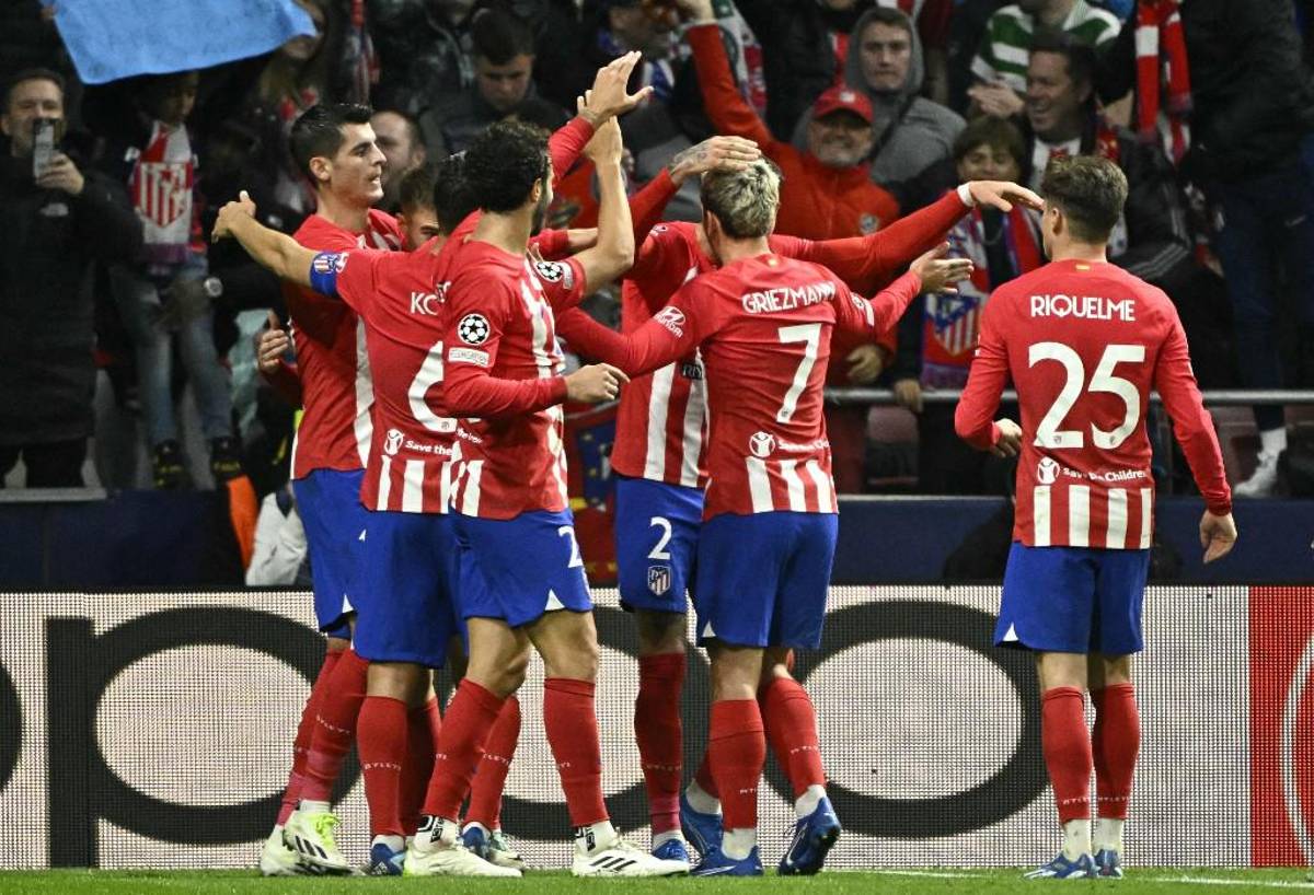 FOTOS: La tristeza de Luis Palma, Honduras presente y la petición de aficionado en el Atlético - Celtic